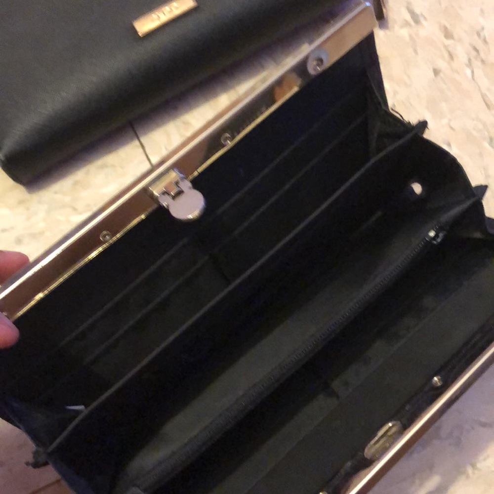 Wallet - Picture 2 of 2